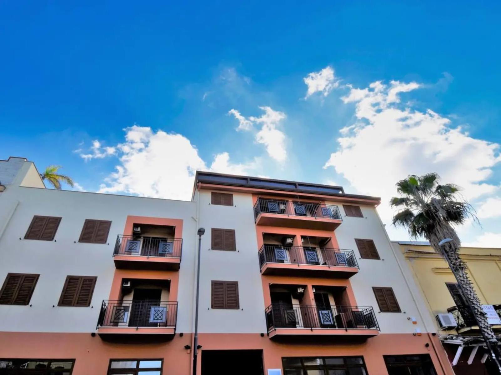Azzurra Apartments Балестрате Екстериор снимка