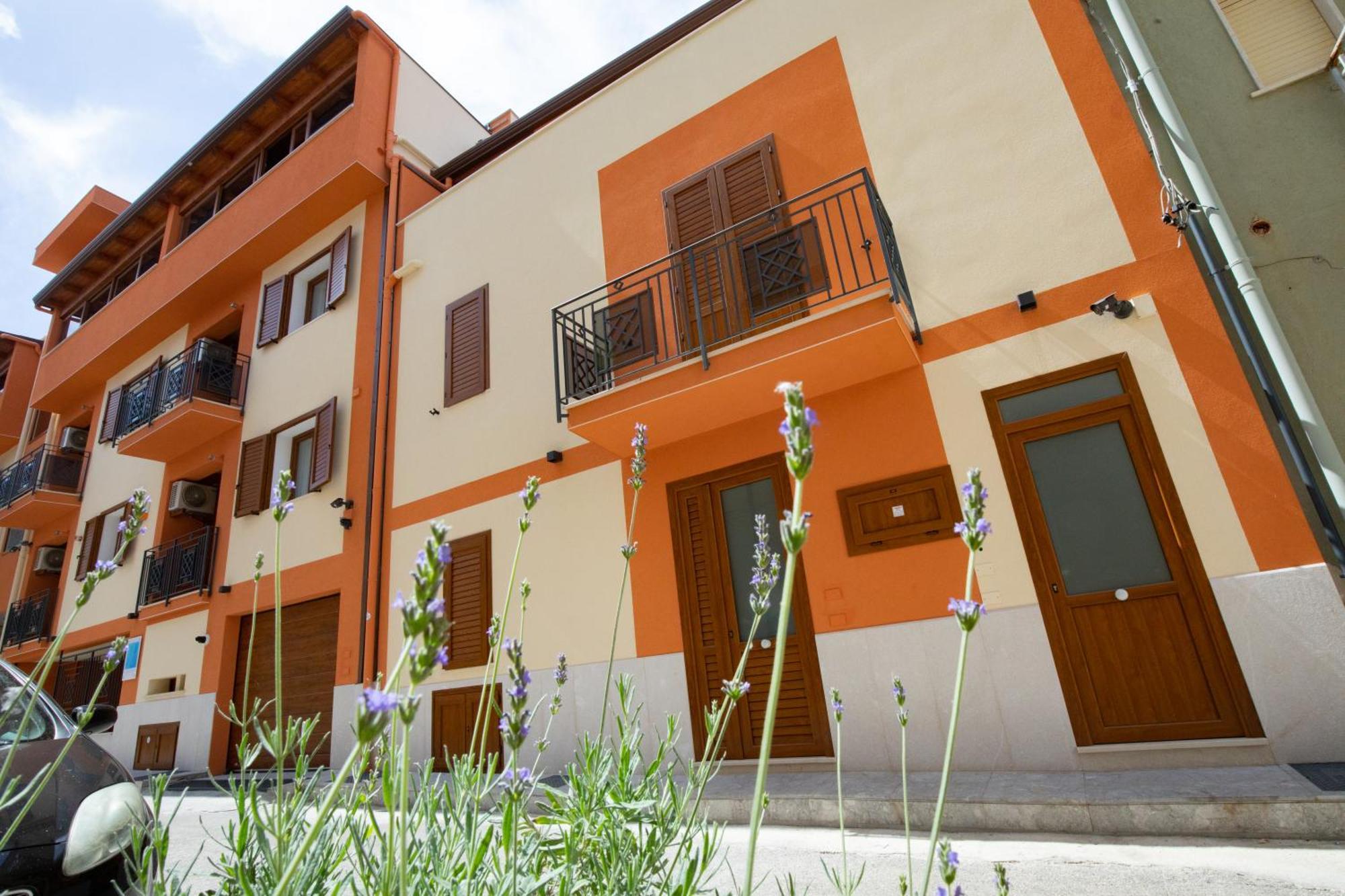 Azzurra Apartments Балестрате Екстериор снимка