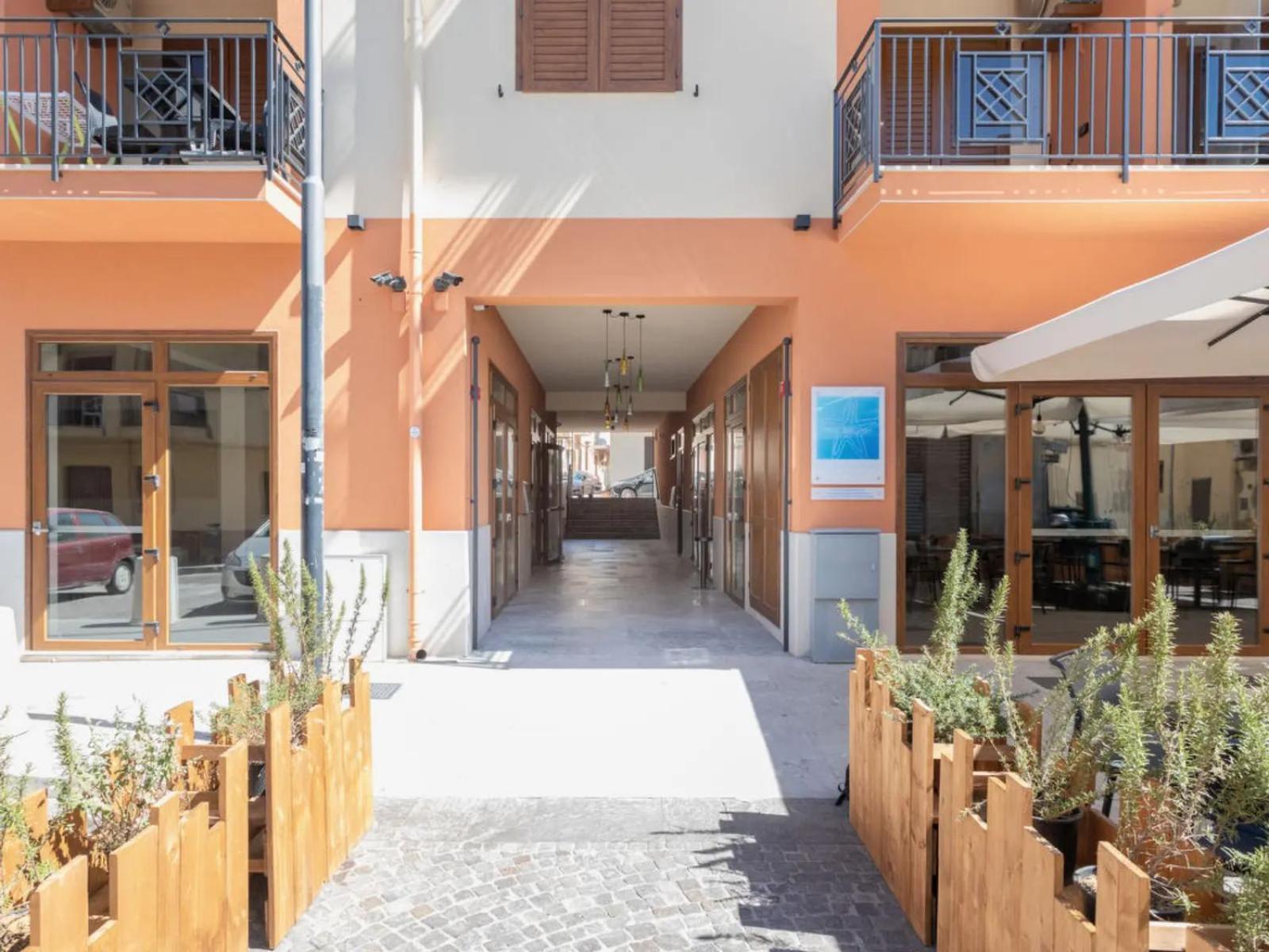 Azzurra Apartments Балестрате Екстериор снимка