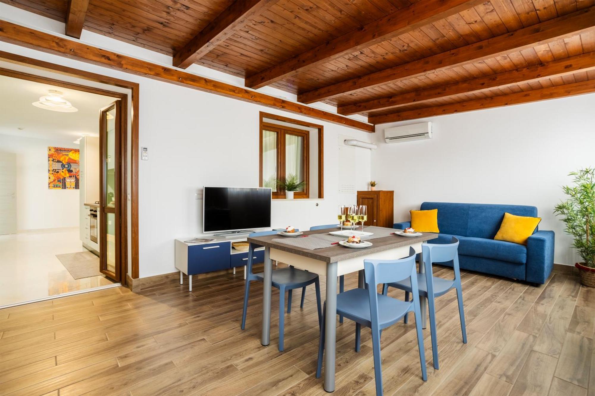 Azzurra Apartments Балестрате Екстериор снимка