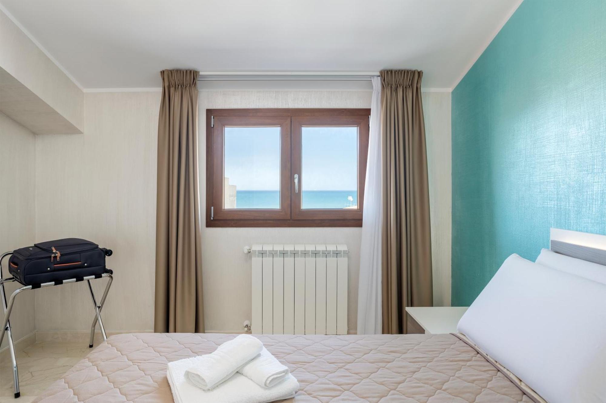 Azzurra Apartments Балестрате Екстериор снимка