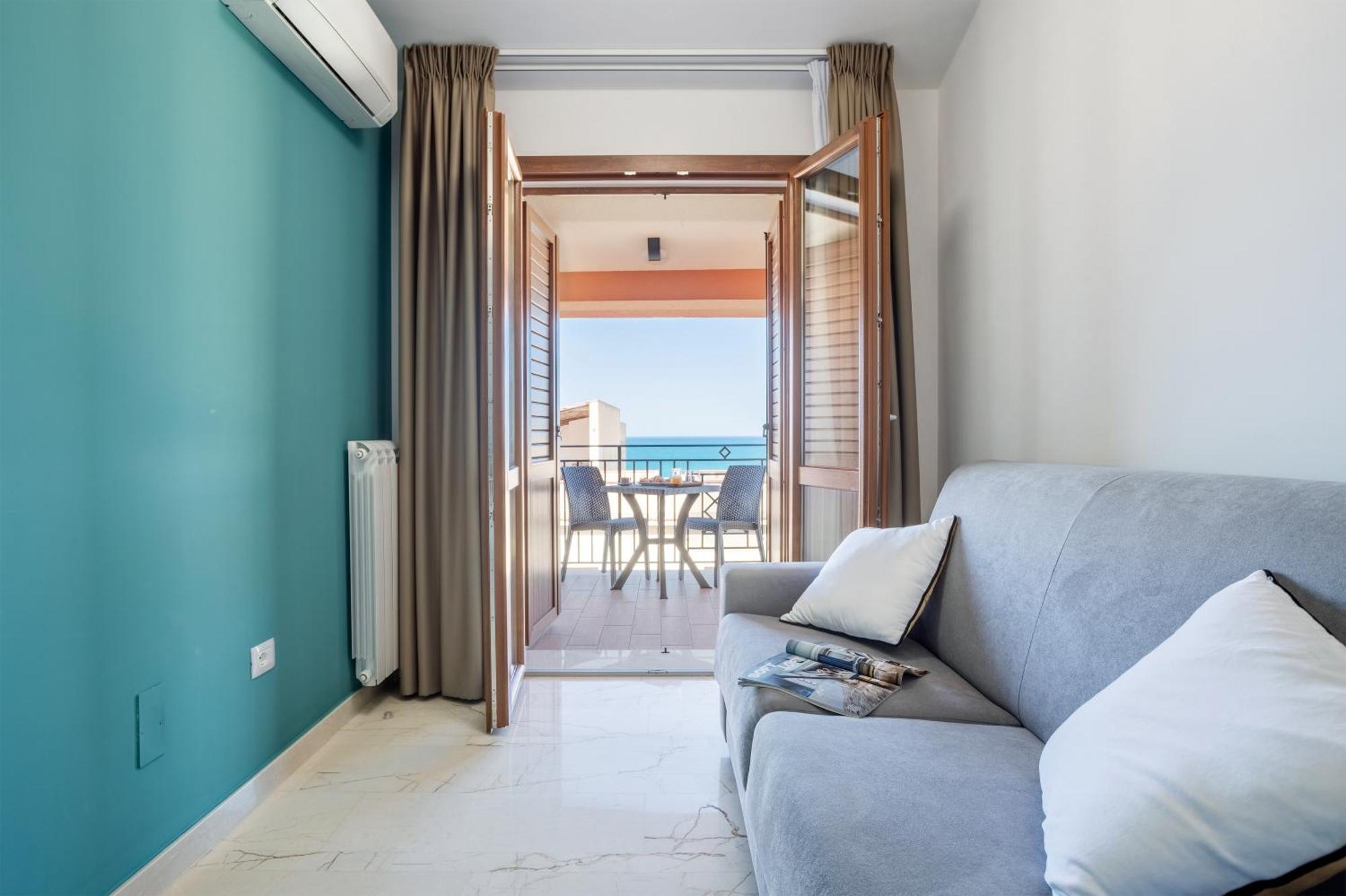 Azzurra Apartments Балестрате Екстериор снимка