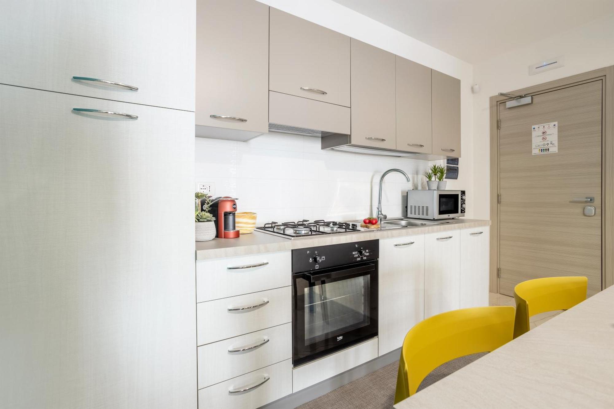 Azzurra Apartments Балестрате Екстериор снимка