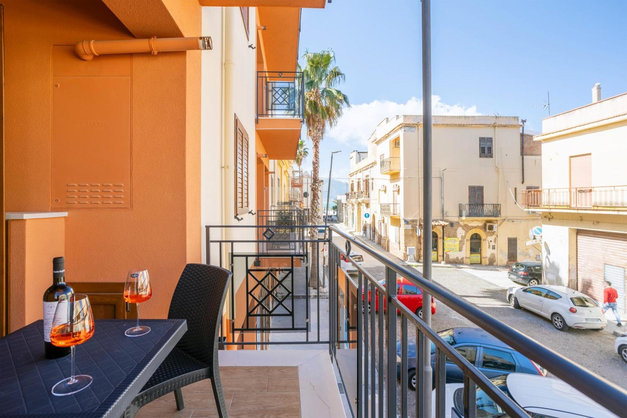 Azzurra Apartments Балестрате Екстериор снимка