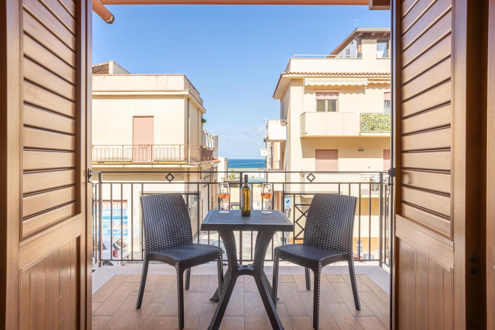 Azzurra Apartments Балестрате Екстериор снимка